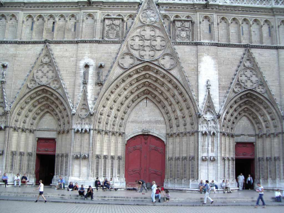 parvis cathedrale saint jean